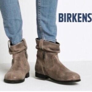 Birkenstock women’s Taupe Suede Ankle Boots - Pull-On Style size 7
